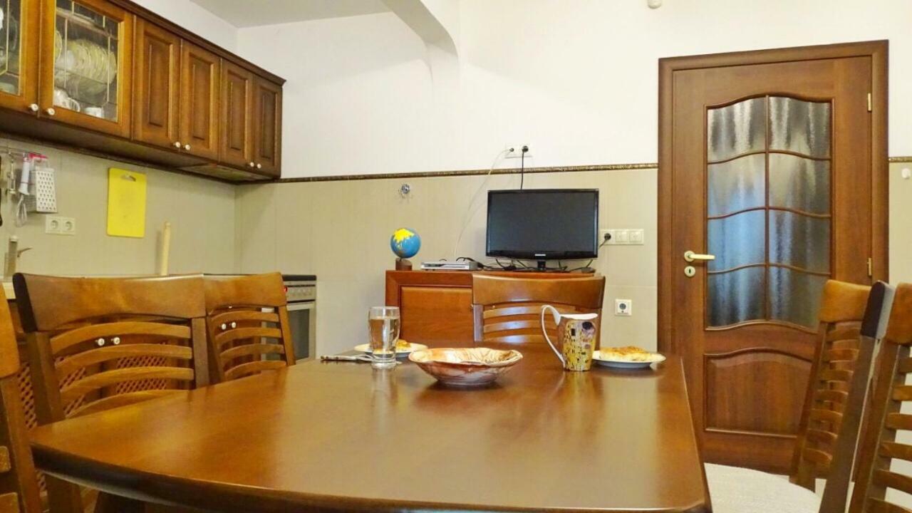 Apartment Kafedral Varna Esterno foto